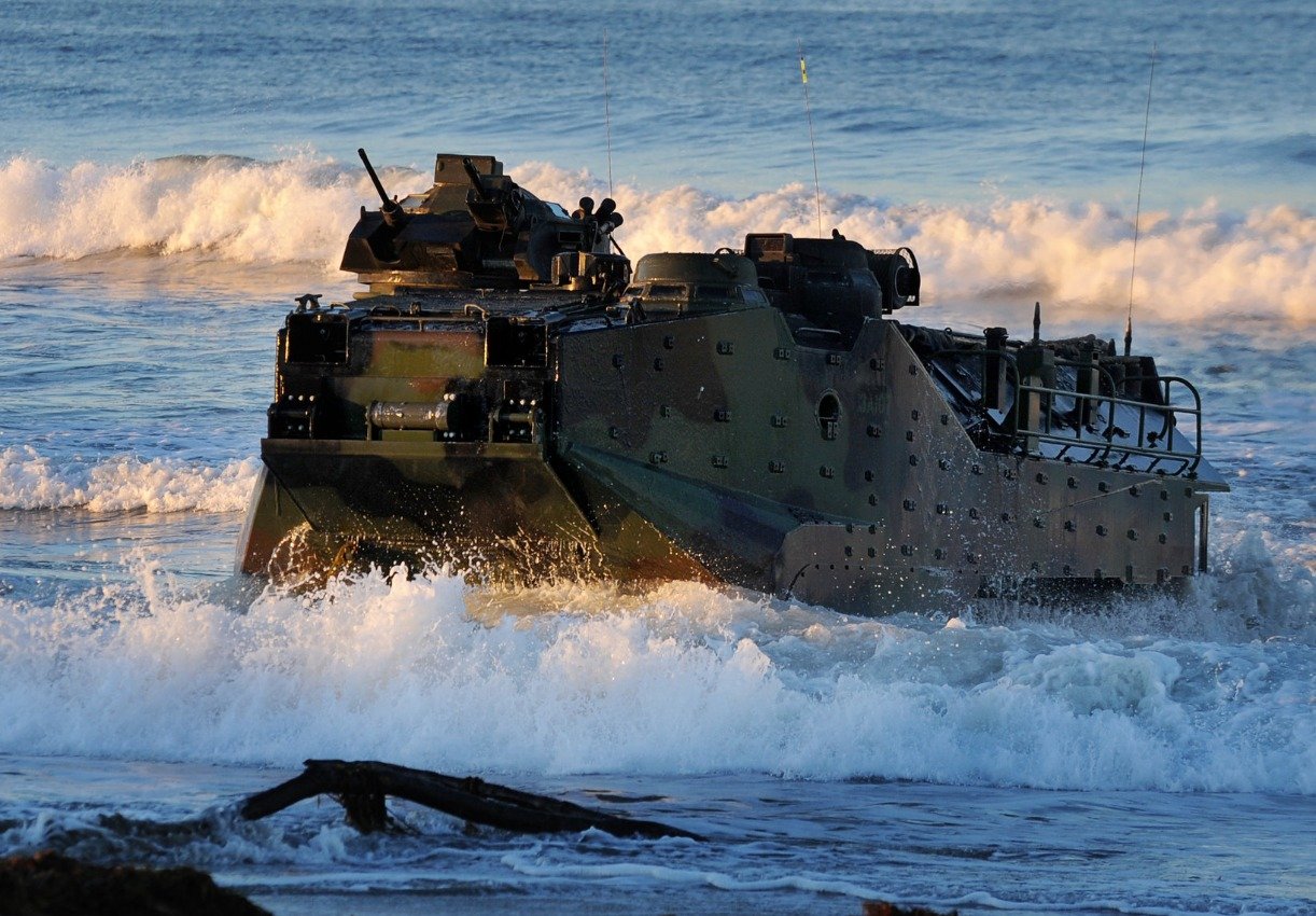 The U.S. Marine Corps’ New Amphibious Combat Vehicle is Here | The